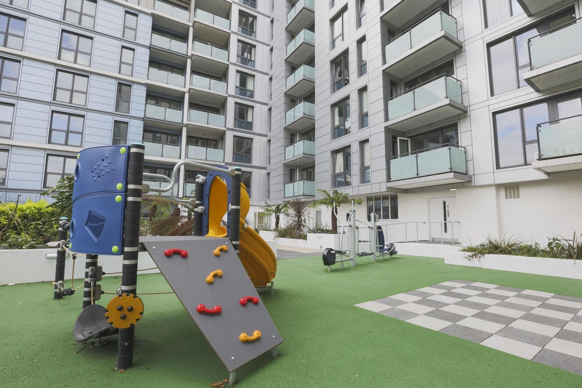 Olympic One Eighty Appartement Ilford Buitenkant foto